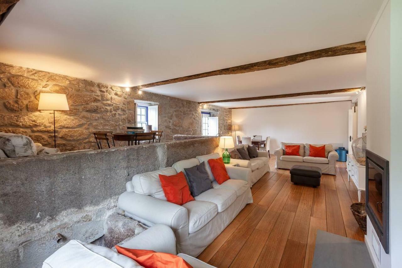Eido Do Carvalhoso - Casa De Campo Em Аркуш-ди-Валдевеш Экстерьер фото