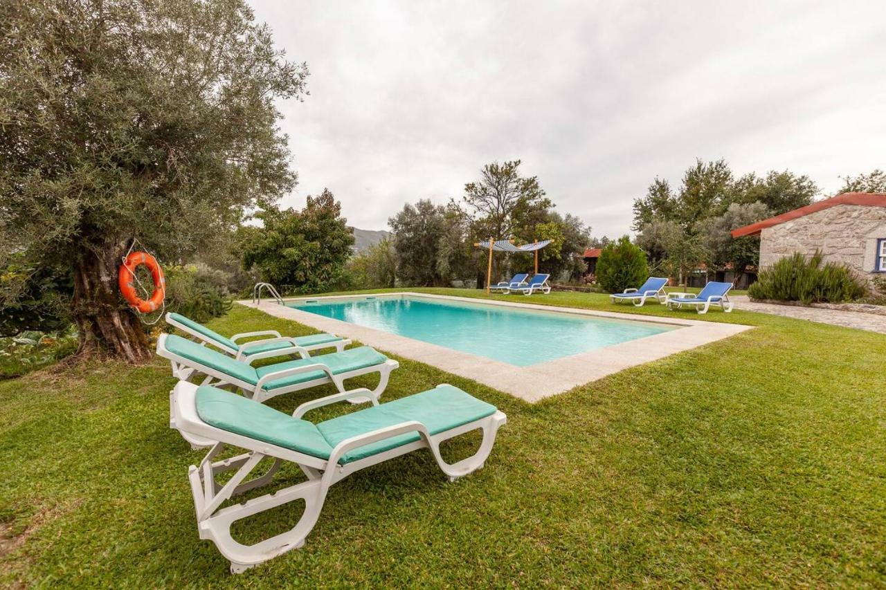 Eido Do Carvalhoso - Casa De Campo Em Аркуш-ди-Валдевеш Экстерьер фото
